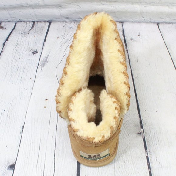 Lamo Brown Suede Button Faux Fur Lined Whipstitched Winter Ankle Boots Size 8 - Picture 6 of 9